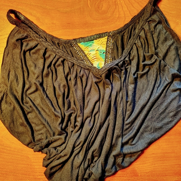 Guess Beaded Top - Picture 6 of 6